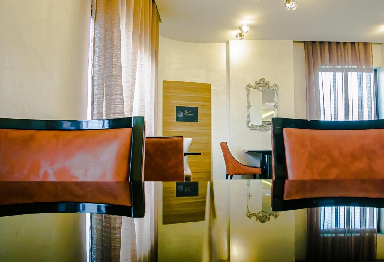 Royal Residences By Design Union Aliayabiagba 외부 사진
